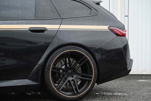 910마력 왜건 등장…M5 투어링, 만하르트 손 거치자 괴물됐다 910마력 왜건 등장…M5 투어링, 만하르트 손 거치자 괴물됐다