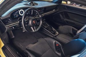 마지막 자연흡기 슈퍼카 위기…911 GT3도 예외 아니다