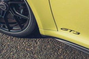 마지막 자연흡기 슈퍼카 위기…911 GT3도 예외 아니다