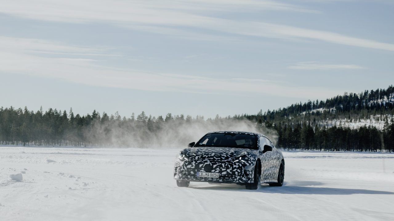 메르세데스-AMG, 첫 순수 전기 4도어 쿠페 출격 준비 완료…V8 굉음까지 품었다