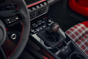 이건 반칙이다… 수동·오픈·GT3 다 담은 포르쉐 신차 이건 반칙이다… 수동·오픈·GT3 다 담은 포르쉐 신차