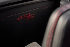 이건 반칙이다… 수동·오픈·GT3 다 담은 포르쉐 신차 이건 반칙이다… 수동·오픈·GT3 다 담은 포르쉐 신차