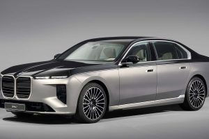 BMW 7시리즈, 기술 대수술 단행... 700km 전기주행·V8 복귀
