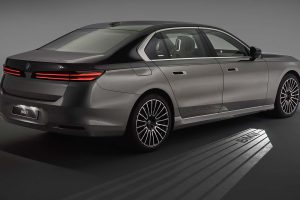 BMW 7시리즈, 기술 대수술 단행... 700km 전기주행·V8 복귀