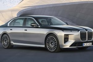 BMW 7시리즈, 기술 대수술 단행... 700km 전기주행·V8 복귀