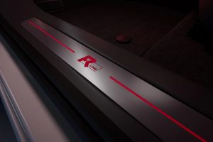 “제로백 2.9초”…지커 001, 5주년 한정판으로 슈퍼카 영역 넘본다 “제로백 2.9초”…지커 001, 5주년 한정판으로 슈퍼카 영역 넘본다