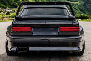 전설의 190E 부활…뉘르부르크링 24시 도전하는 ‘괴물 세단’ 전설의 190E 부활…뉘르부르크링 24시 도전하는 ‘괴물 세단’