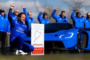 전동화 없이 6분15초… 포드 GT MkIV, 뉘르부르크링 ‘순수 내연기관’ 최속 갈아치웠다