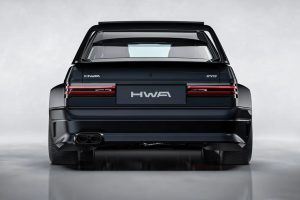 전설의 190E 부활…뉘르부르크링 24시 도전하는 ‘괴물 세단’ 전설의 190E 부활…뉘르부르크링 24시 도전하는 ‘괴물 세단’