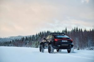 “G바겐 잡는다”…아우디, 정통 오프로더 SUV 검토 Audi unveils Q6 e-tron offroad concept