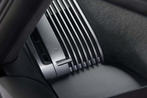 아우디의 반격 시작…350km/h 넘는 한정판 슈퍼카 ‘누볼라리’ 공개