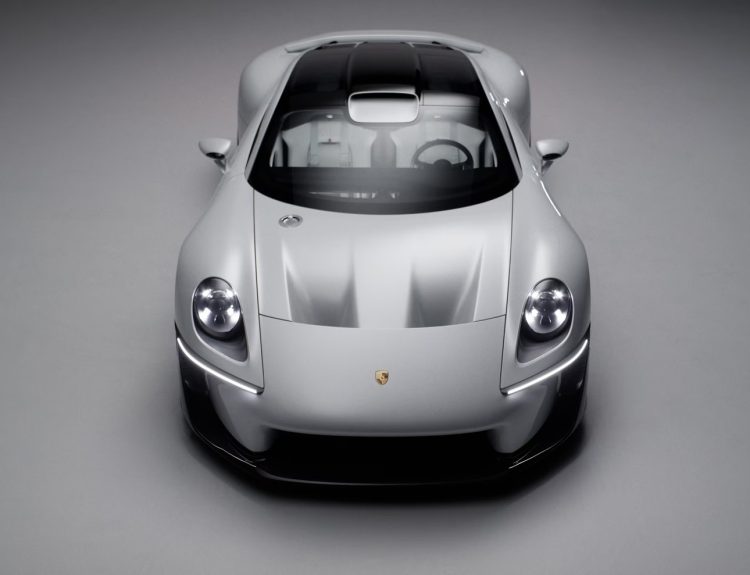 911 얼굴에 GT1의 자세…포르쉐 미션 S 첫 공개